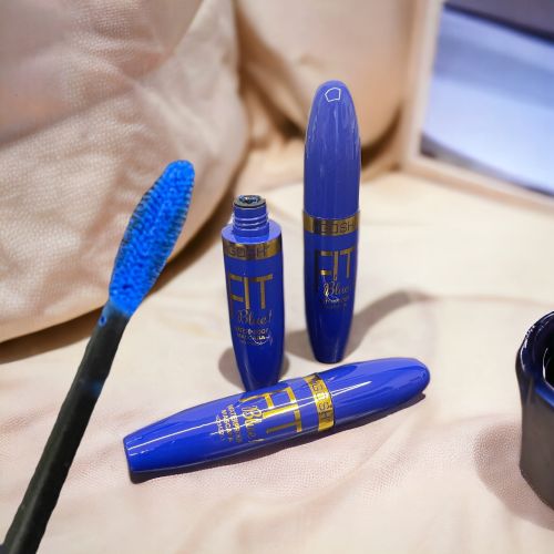 Niebieski tusz do rzęs