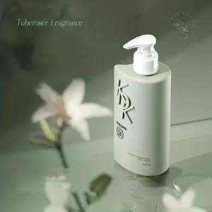 Nawilżający balsam do ciała o zapachu tuberozy