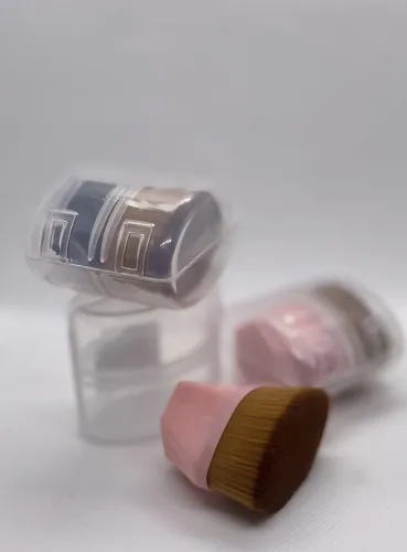 Pędzel do podkładu z etui